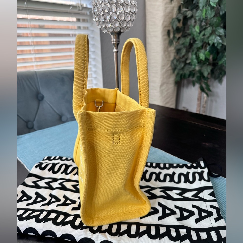 Marc Jacobs Small Canvas Standard Supply Tote in yellow. - Picture 5 of 7